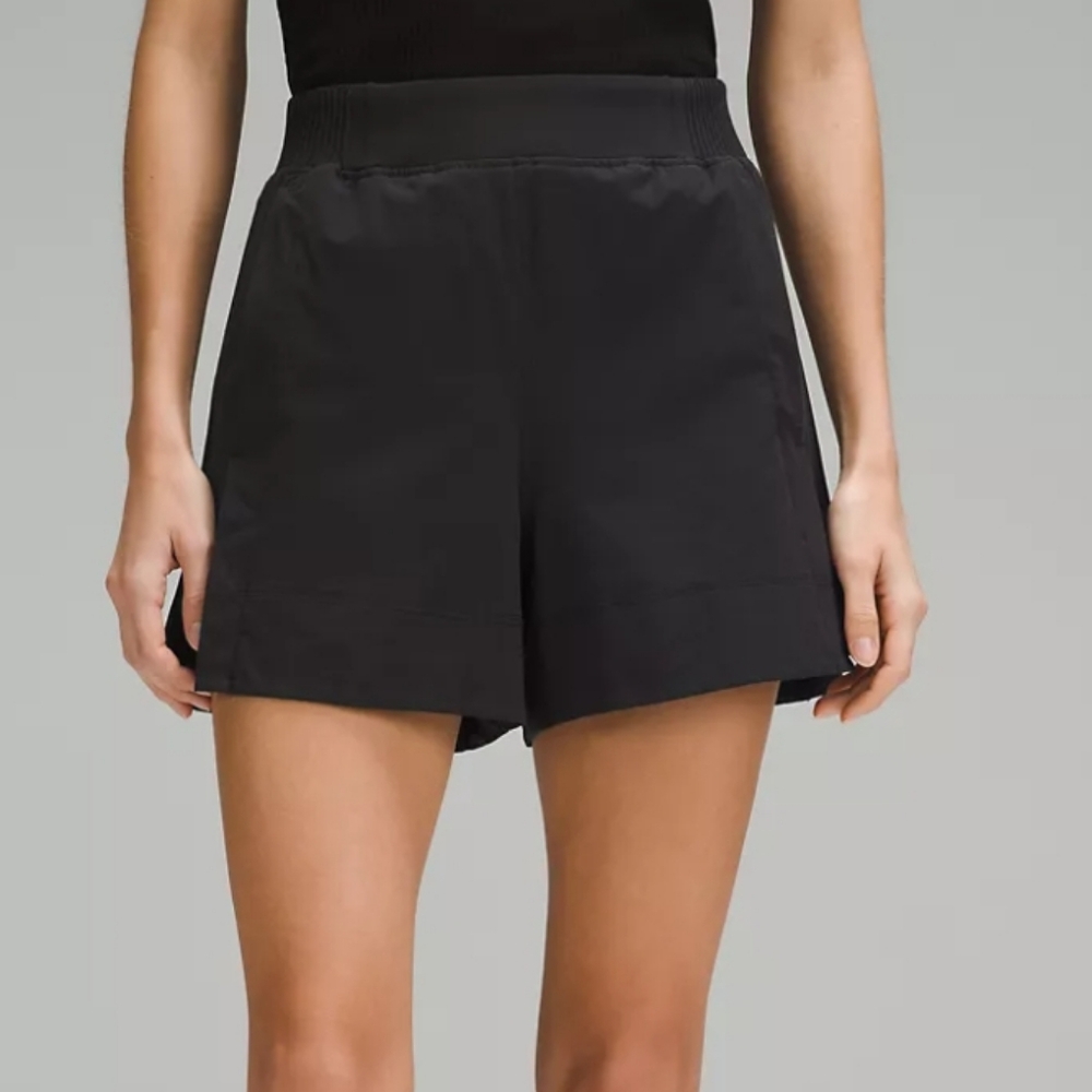 Stretch Woven Relaxed-Fit High-Rise Short